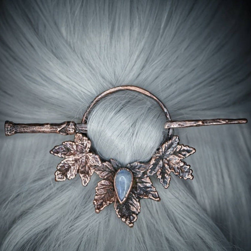 Dashingsoul Vintage Maple Leaf Carved Moonstone Hairpin