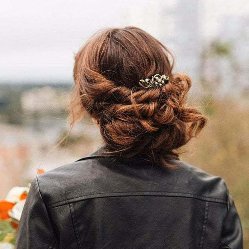 Women's Elegant Enamel Green Leaf Pearl Hollow Hairpin